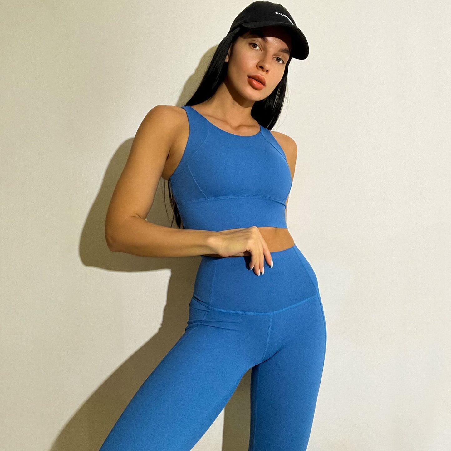 Popular Nude Fabric Sports Tank Top High Waist Pants Double Pocket Yoga Suit Set